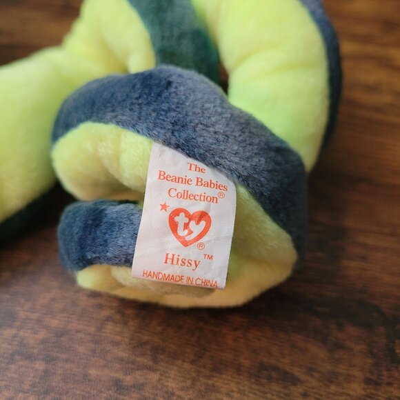 Ty Beanie Babies Hissy The Snake Rainbow Iggy Tie Dye Vintage NWT Price Is Firm - Picture 10 of 12
